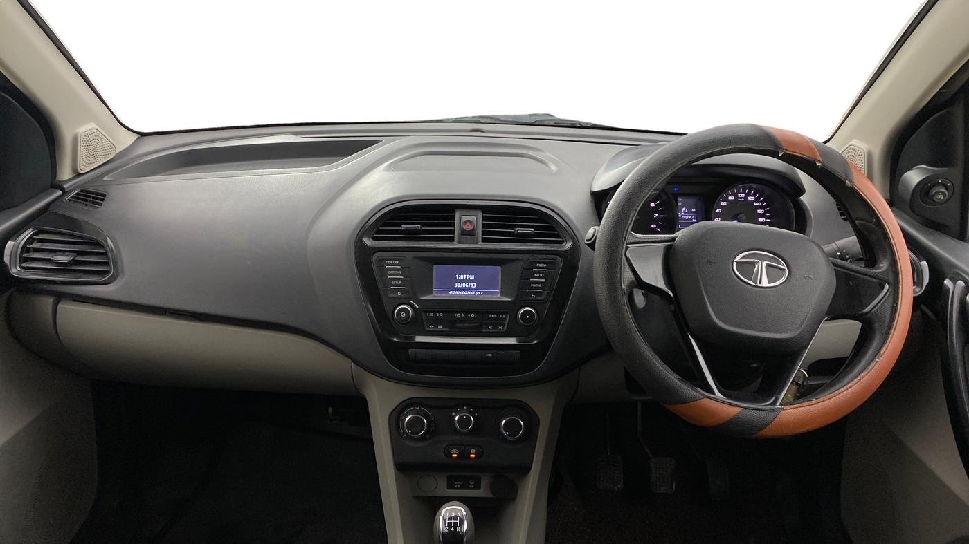 2018 Tata Tiago XT PETROL, Petrol, Manual, 1,48,410 km, Dashboard