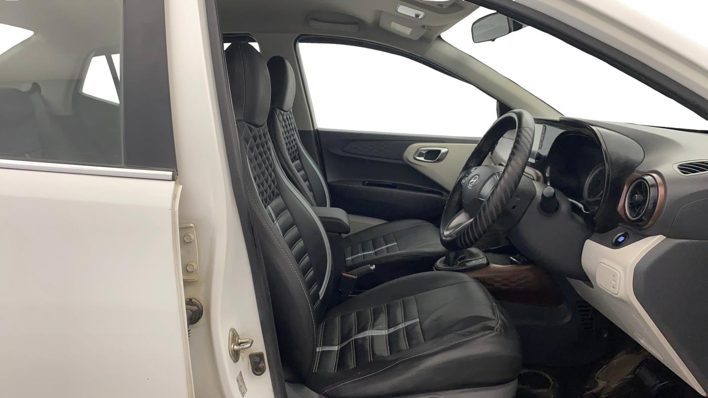 2020 Hyundai AURA SX PLUS 1.2 AMT CRDI, Diesel, Automatic, 66,459 km, Right Side Front Door Cabin