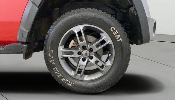 2021 Mahindra Thar LX PETROL HT 4WD AT, Petrol, Automatic, 21,926 km, Right Front Wheel