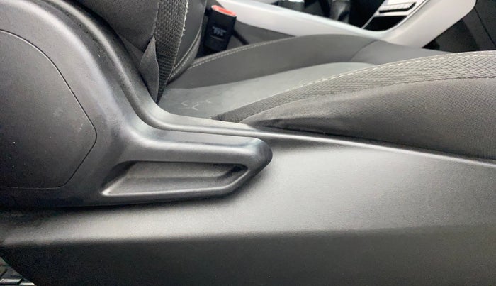 2022 Tata NEXON XM SUNROOF DIESEL, Diesel, Manual, 56,602 km, Driver Side Adjustment Panel