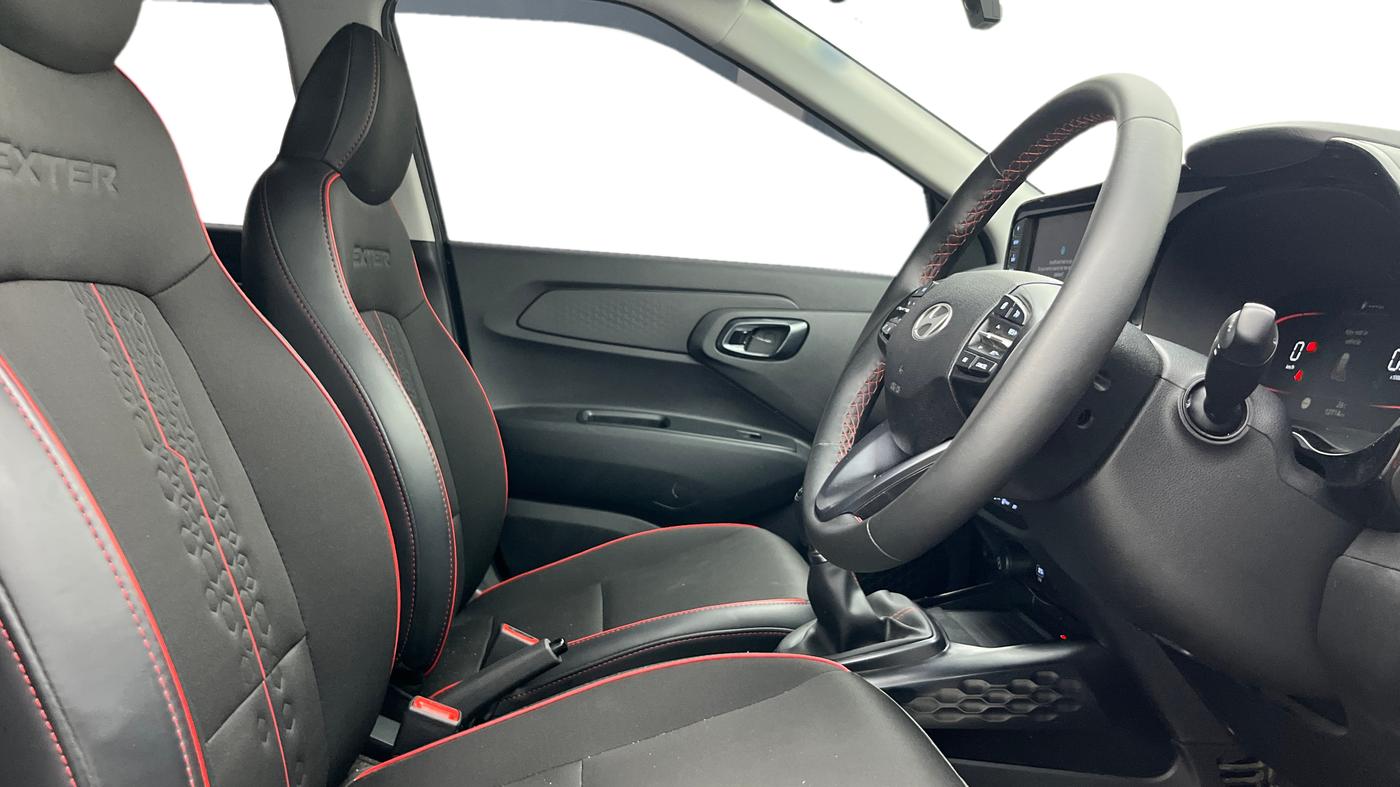 2024 Hyundai EXTER SX (O) Connect 1.2 MT Knight Edition Dual Tone, Petrol, Manual, 12,714 km, Right Side Front Door Cabin
