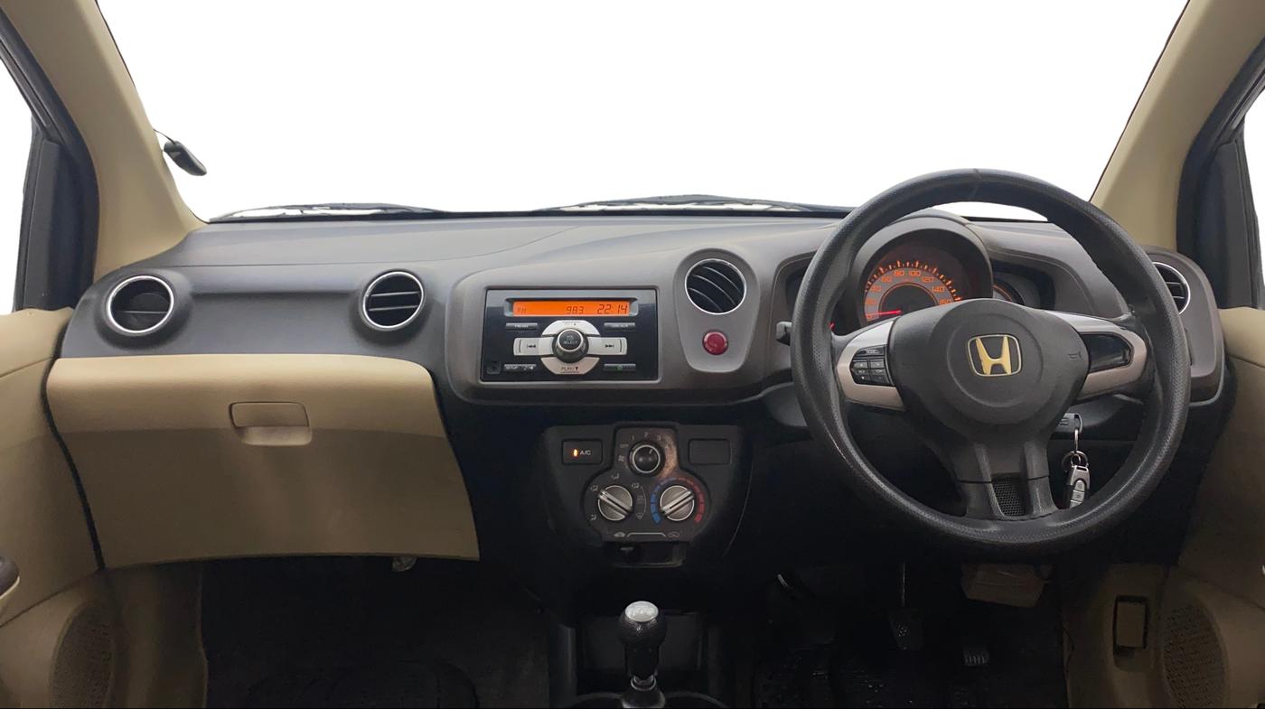 2013 Honda Brio S MT, Petrol, Manual, 1,11,190 km, Dashboard