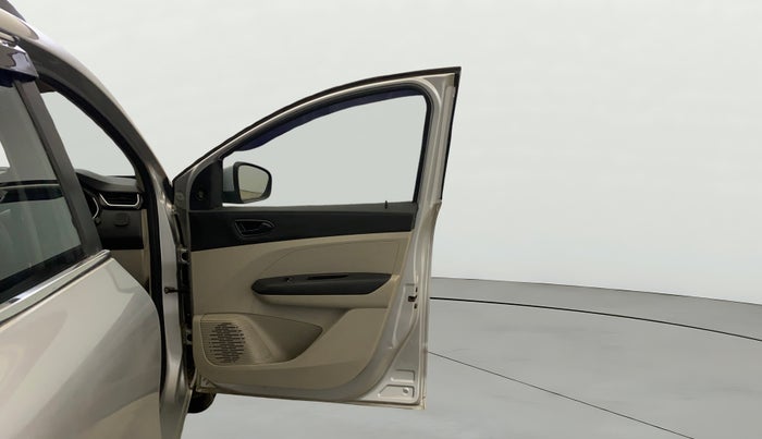 2019 Renault TRIBER RXL MT, Petrol, Manual, 55,622 km, RHS Front Door