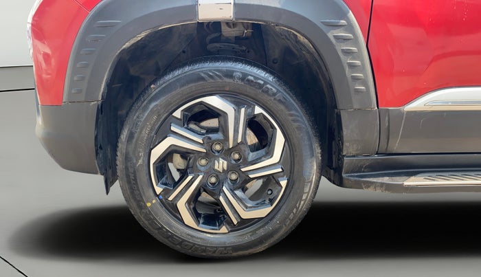 2022 Maruti BREZZA ZXI + SMART HYBRID DUAL TONE, Petrol, Manual, 28,115 km, Left Front Wheel