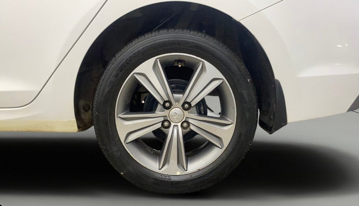 2019 Hyundai Verna 1.6 VTVT SX (O) AT, Petrol, Automatic, 79,119 km, Left Rear Wheel