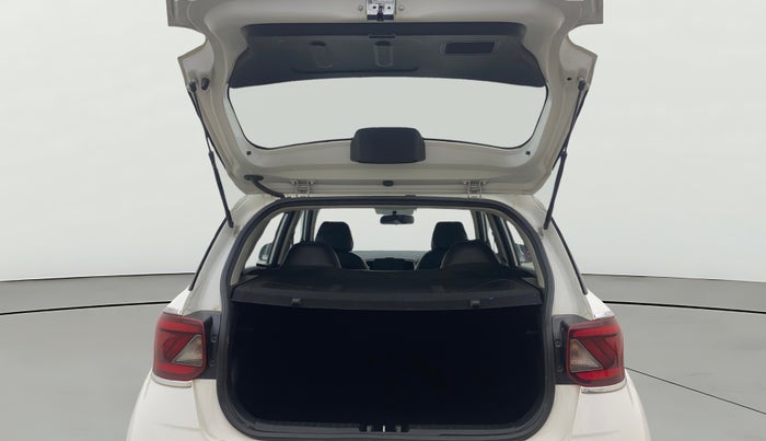 2021 Hyundai VENUE S 1.2, Petrol, Manual, 75,879 km, Boot Open Zoomed View