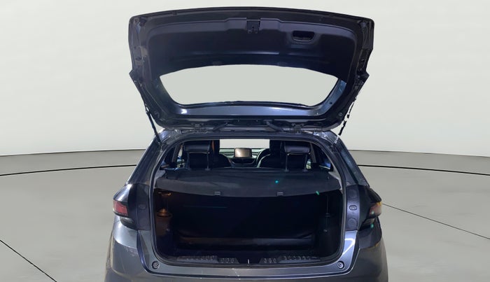 2023 Tata ALTROZ  XZ PLUS (S) , Diesel, Manual, 54,159 km, Boot Open Zoomed View