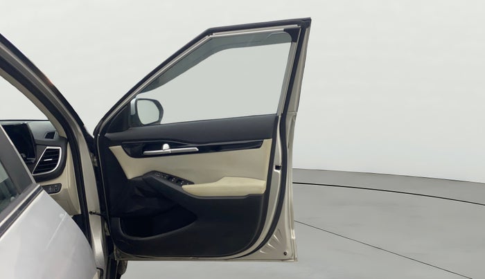 2022 KIA SELTOS HTX PETROL 1.5, Petrol, Manual, 26,183 km, RHS Front Door