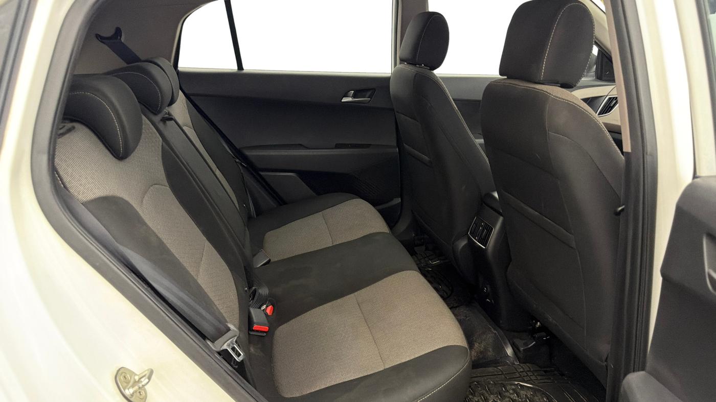 2017 Hyundai Creta SX PLUS AT 1.6 PETROL, Petrol, Automatic, 71,046 km, Right Side Rear Door Cabin