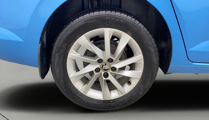 2022 Skoda SLAVIA AMBITION 1.0L TSI AT, Petrol, Automatic, 84,810 km, Right Rear Wheel