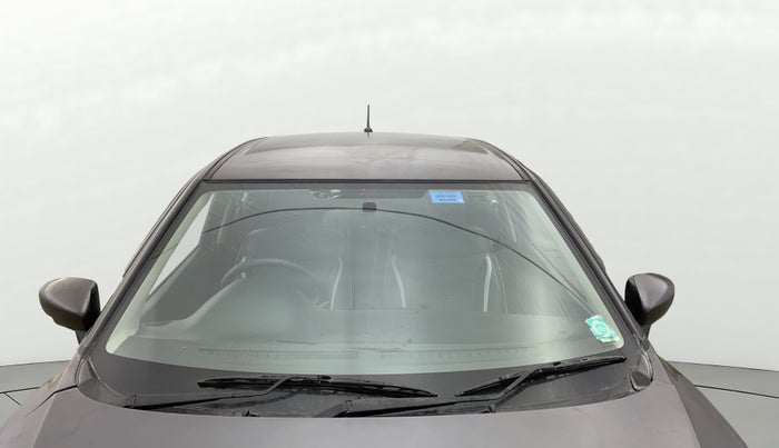 2016 Maruti Baleno DELTA PETROL 1.2, Petrol, Manual, 1,10,885 km, Front Windshield