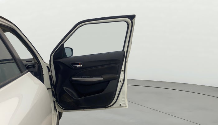 2022 Maruti Swift ZXI PLUS DUAL TONE, Petrol, Manual, 63,386 km, RHS Front Door