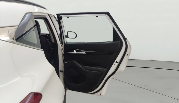 2020 KIA SELTOS GTX PLUS AT 1.5 DIESEL, Diesel, Automatic, 1,05,588 km, RHS Rear Door