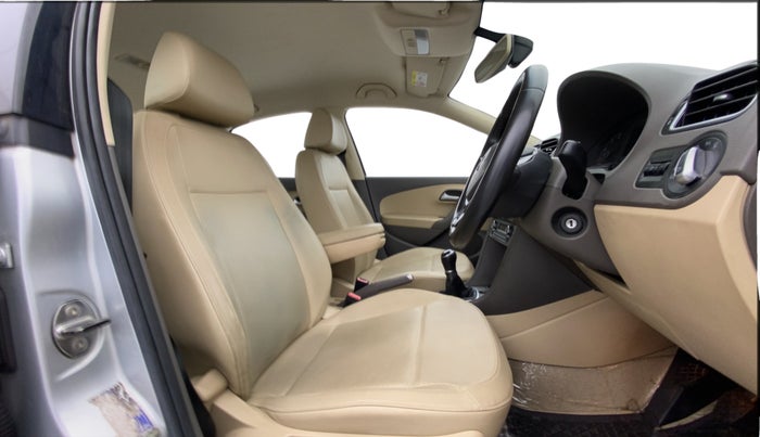 2019 Volkswagen Vento HIGHLINE 1.6 MPI, Petrol, Manual, 24,281 km, Right Side Front Door Cabin