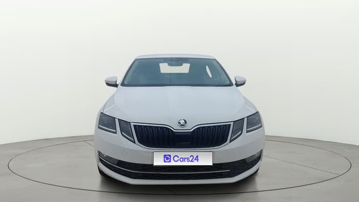 2019 Skoda Octavia 2.0 TDI CR STYLE, Diesel, Manual, 1,01,862 km, Front