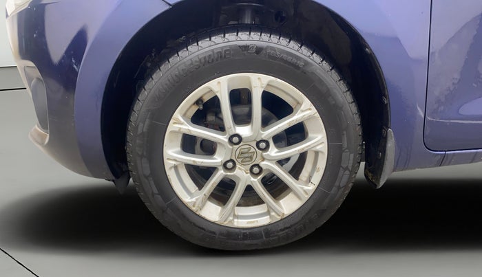 2018 Maruti Swift ZXI AMT, Petrol, Automatic, 92,888 km, Left Front Wheel