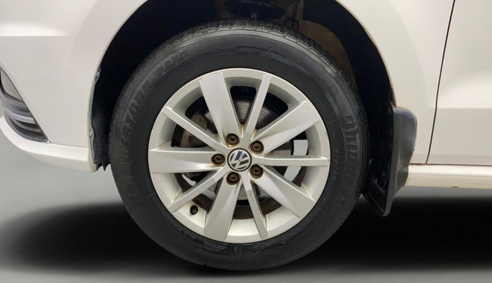 2017 Volkswagen Ameo HIGHLINE1.2L, Petrol, Manual, 52,535 km, Left Front Wheel