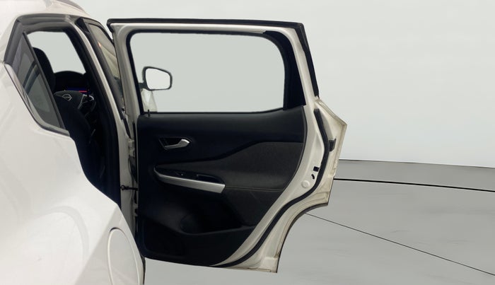 2024 Nissan MAGNITE XV Premium AMT, Petrol, Automatic, 16,068 km, RHS Rear Door