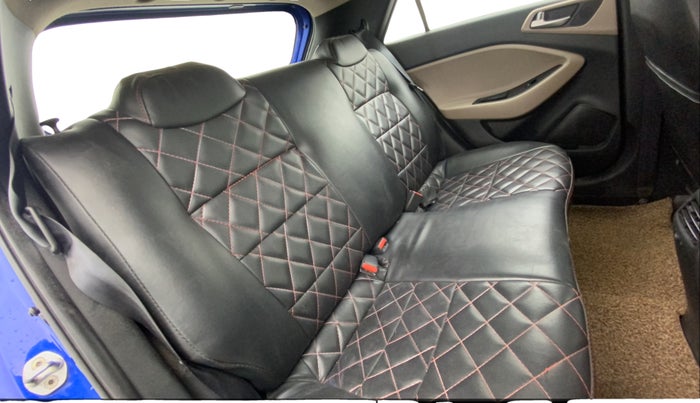 2016 Hyundai Elite i20 SPORTZ 1.2, Petrol, Manual, 69,634 km, Right Side Rear Door Cabin