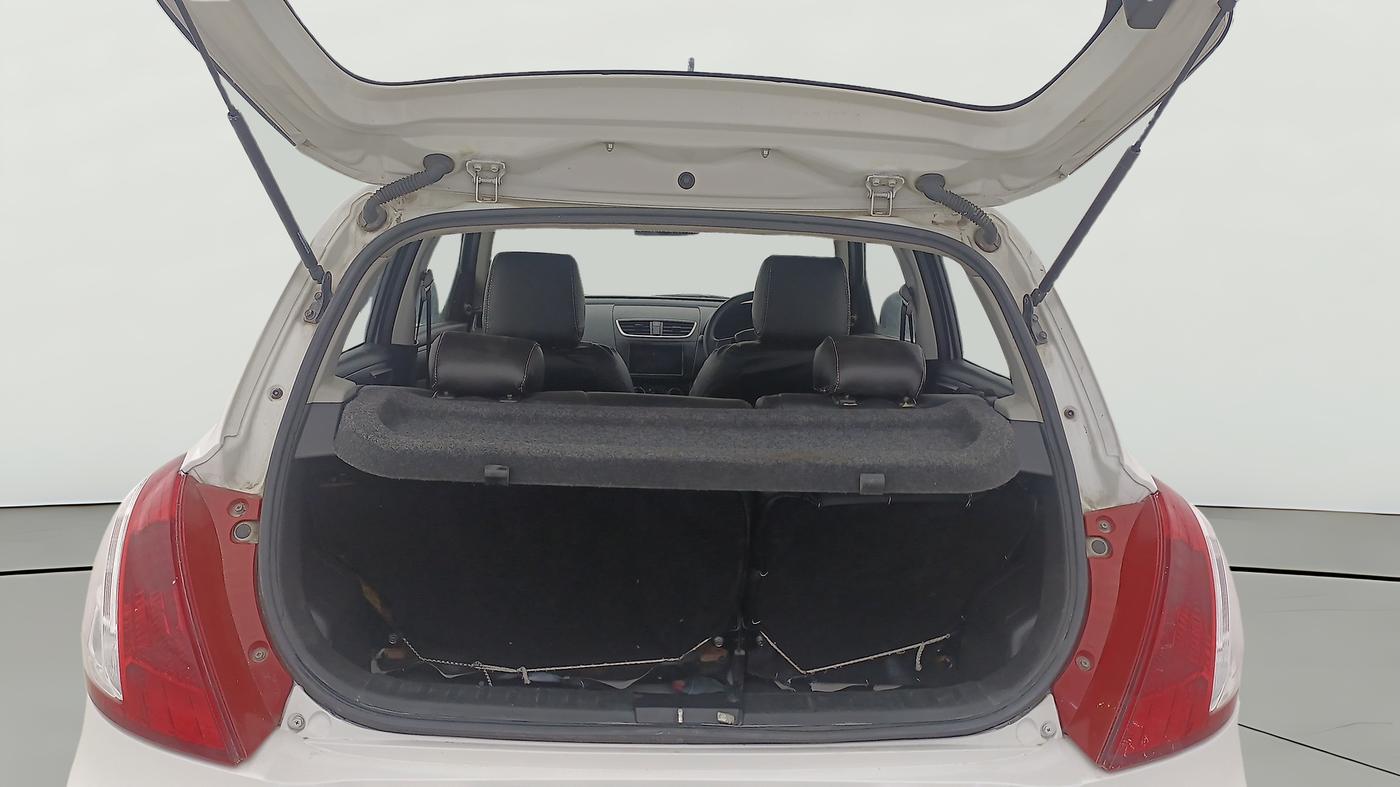 2015 Maruti Swift LXI (O), Petrol, Manual, 32,701 km, Boot Open Zoomed View