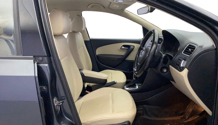 2019 Volkswagen Vento HIGHLINE PLUS 1.5 AT, Diesel, Automatic, 83,459 km, Right Side Front Door Cabin