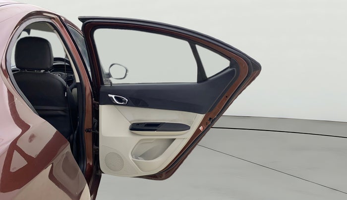 2022 Tata TIGOR XZ PLUS CNG, CNG, Manual, 68,597 km, RHS Rear Door