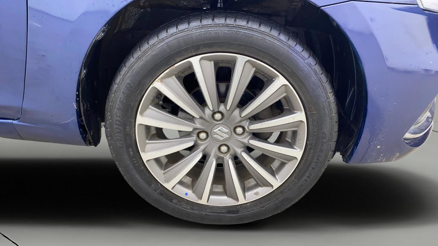 2019 Maruti Ciaz ALPHA  AT 1.5 SHVS PETROL, Petrol, Automatic, 26,650 km, Right Front Wheel