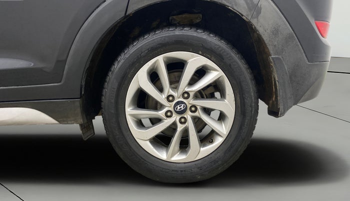 2017 Hyundai Tucson 2WD MT PETROL, Petrol, Manual, 1,03,161 km, Left Rear Wheel