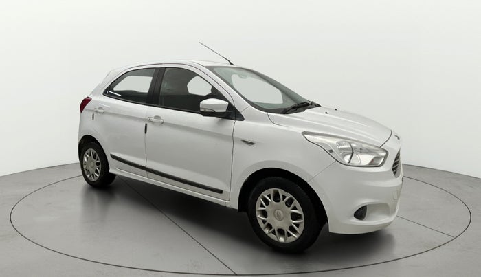 2015 Ford Figo ZXI 1.2 PETROL, Petrol, Manual, 94,037 km, Right Front Diagonal