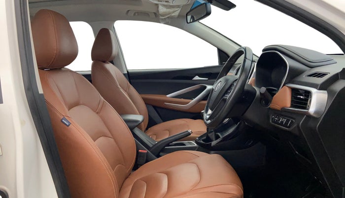 2021 MG HECTOR PLUS SELECT 2.0 DIESEL TURBO MT 7-STR, Diesel, Manual, 54,471 km, Right Side Front Door Cabin