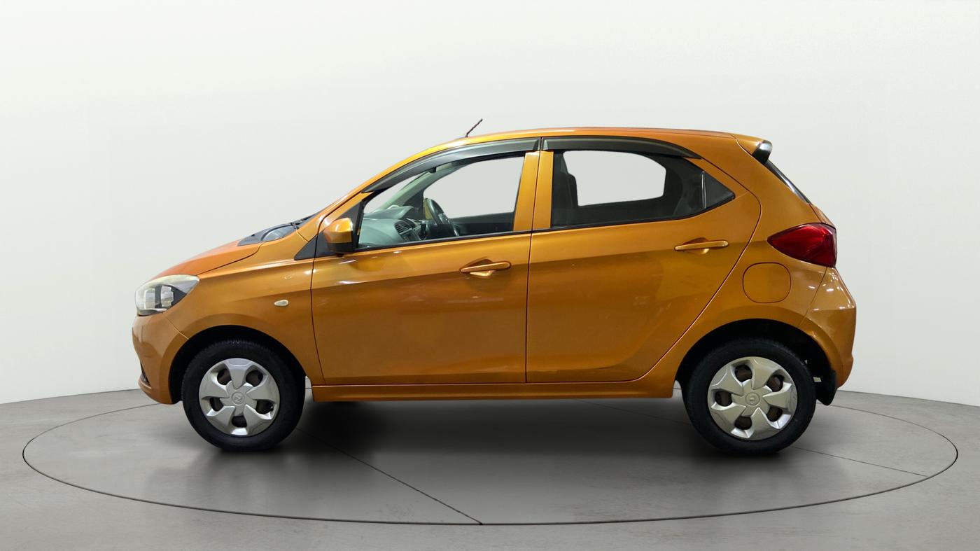 2018 Tata Tiago XT PETROL, Petrol, Manual, 69,042 km, Left Side