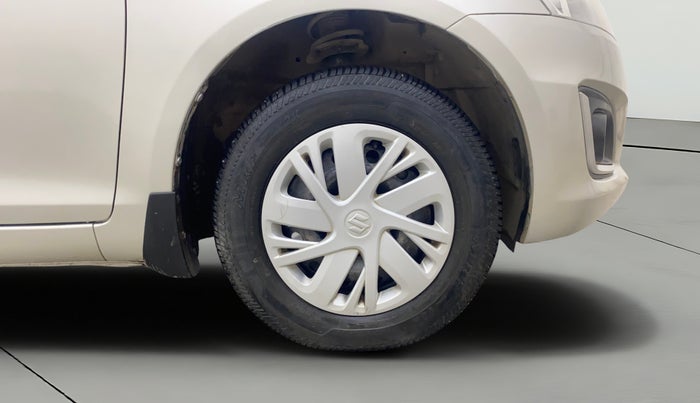 2015 Maruti Swift VXI, Petrol, Manual, 17,787 km, Right Front Wheel