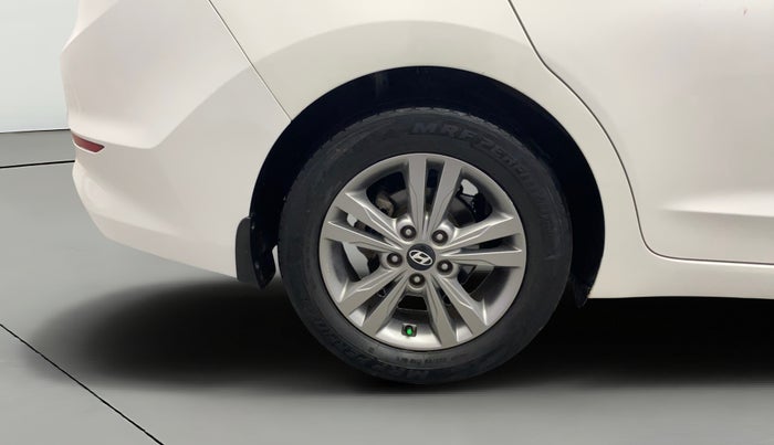 2018 Hyundai New Elantra 2.0 SX AT PETROL, Petrol, Automatic, 1,04,317 km, Right Rear Wheel