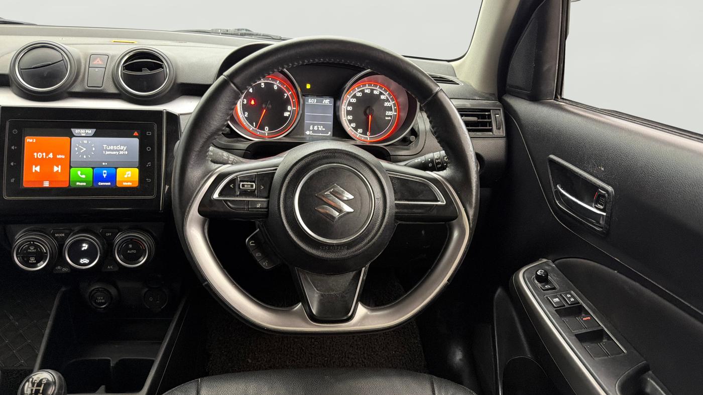 2022 Maruti Swift ZXI, Petrol, Manual, 61,672 km, Steering Wheel Close Up