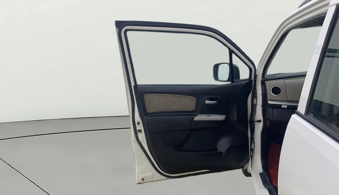 2016 Maruti Wagon R 1.0 VXI, Petrol, Manual, 1,11,054 km, LHS Front Door