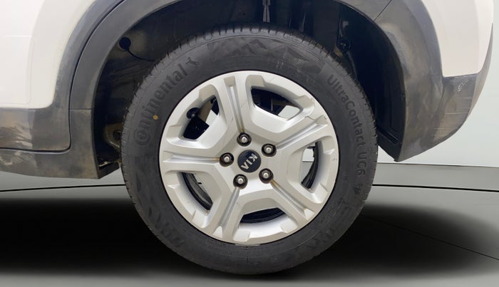 2021 KIA SONET HTK PLUS 1.5 AT, Diesel, Automatic, 67,318 km, Left Rear Wheel