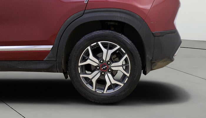 2021 KIA SELTOS GTX PLUS AT 1.5 DIESEL, Diesel, Automatic, 1,18,050 km, Left Rear Wheel