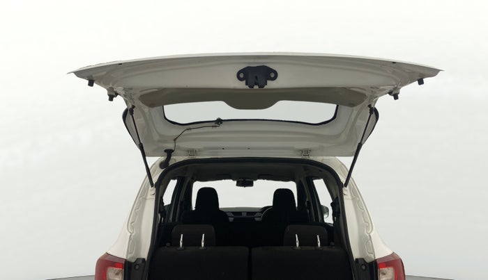 2022 Renault TRIBER RXT, Petrol, Manual, 1,02,061 km, Boot Door Open