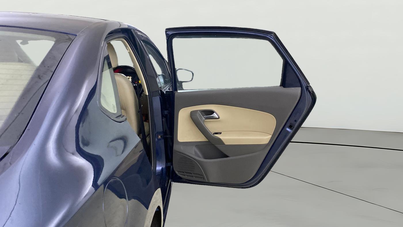 2015 Volkswagen Vento 1.2 TSI HIGHLINE PLUS AT, Petrol, Automatic, 50,563 km, RHS Rear Door