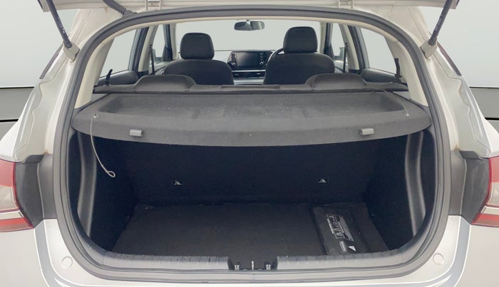 2022 Hyundai NEW I20 SPORTZ 1.2 AT, Petrol, Automatic, 25,306 km, Boot Open Zoomed View