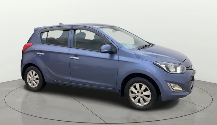 2013 Hyundai i20 ASTA 1.2, Petrol, Manual, 1,24,088 km, Right Front Diagonal