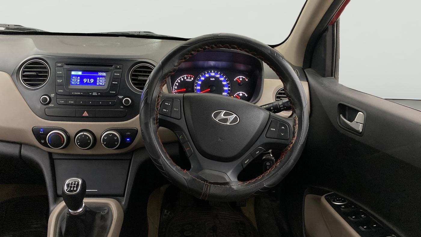 2015 Hyundai Xcent S 1.2, Petrol, Manual, 45,959 km, Steering Wheel Close Up