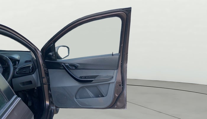 2018 Tata TIGOR XT PETROL, Petrol, Manual, 79,067 km, RHS Front Door