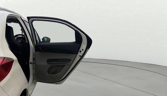 2017 Tata Tiago WIZZ EDITION PETROL, Petrol, Manual, 68,456 km, RHS Rear Door