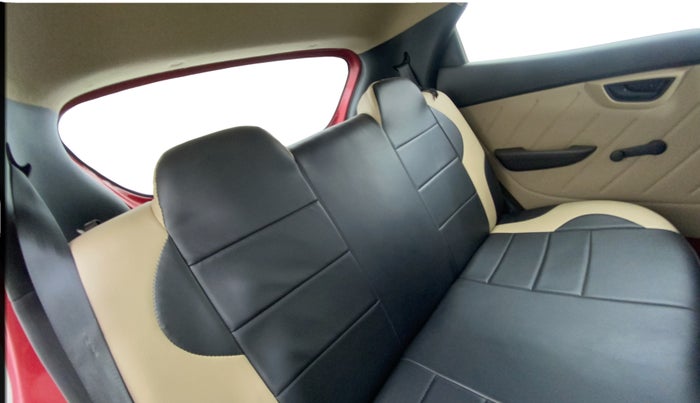 2018 Hyundai Eon MAGNA +, Petrol, Manual, 58,957 km, Right Side Rear Door Cabin