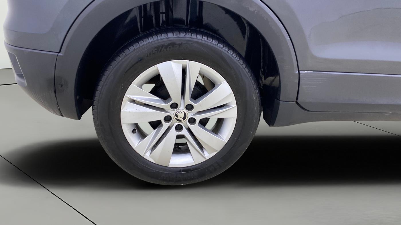 2022 Skoda KUSHAQ AMBITION 1.0L TSI AT, Petrol, Automatic, 24,994 km, Right Rear Wheel