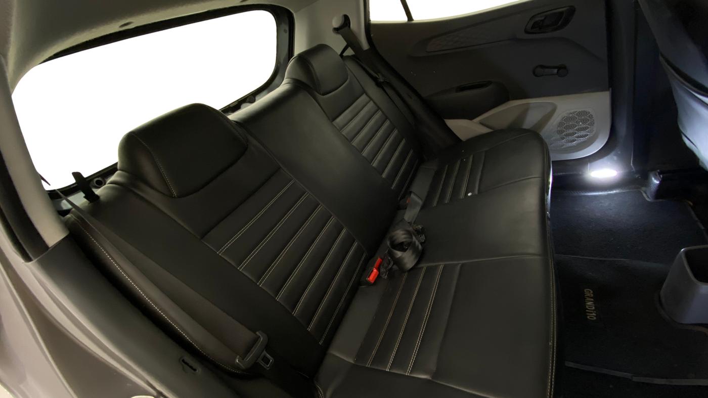 2023 Hyundai GRAND I10 NIOS ERA 1.2 KAPPA VTVT, Petrol, Manual, 38,584 km, Right Side Rear Door Cabin