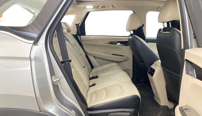 2021 MG HECTOR SHARP 1.5 DCT PETROL, Petrol, Automatic, 37,790 km, Right Side Rear Door Cabin