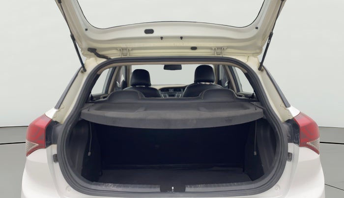 2015 Hyundai Elite i20 SPORTZ 1.2, Petrol, Manual, 93,408 km, Boot Open Zoomed View