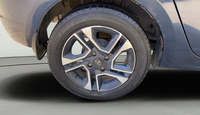 2019 Tata TIGOR XZ PLUS PETROL, CNG, Manual, 1,24,814 km, Right Rear Wheel